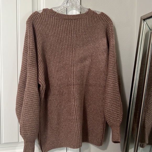 EXPRESS Knit Sweater, new w/tags, size xsmall - Picture 4 of 4